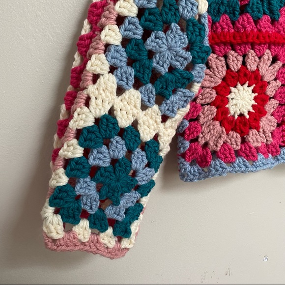 Handmade Crochet Granny Square Chunky Reversible Sweater with Floral Patchwork - Picture 3 of 8